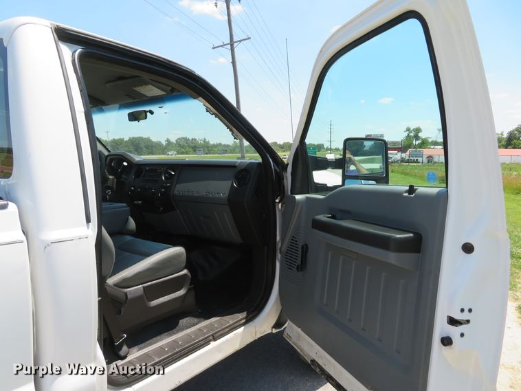 image for item DH1041 2012 Ford F250 Super Duty XL  pickup truck