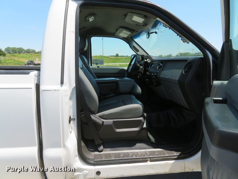 image for item DH1041 2012 Ford F250 Super Duty XL  pickup truck