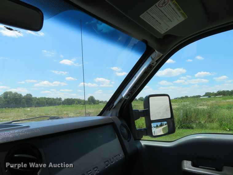 image for item DH1041 2012 Ford F250 Super Duty XL  pickup truck