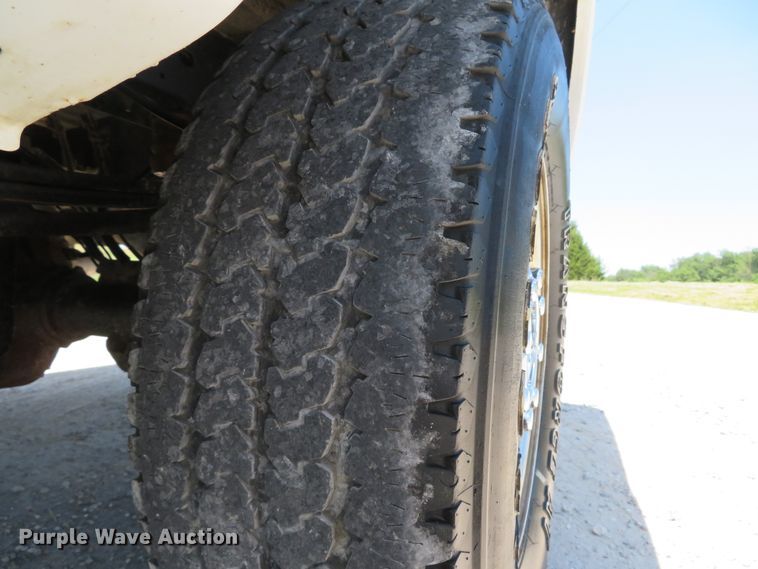 image for item DH1041 2012 Ford F250 Super Duty XL  pickup truck