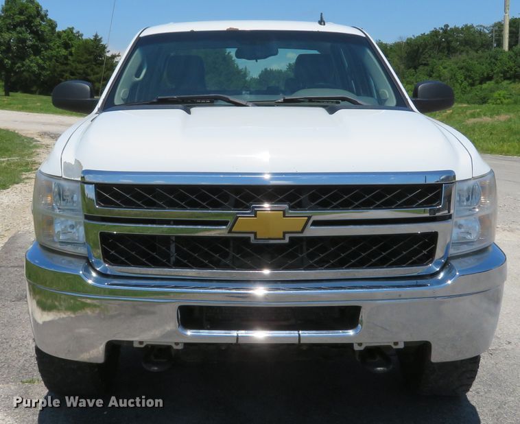 image for item DH1043 2014 Chevrolet Silverado 2500HD  Crew Cab pickup truck
