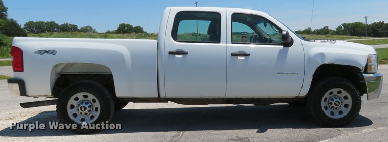 image for item DH1043 2014 Chevrolet Silverado 2500HD  Crew Cab pickup truck