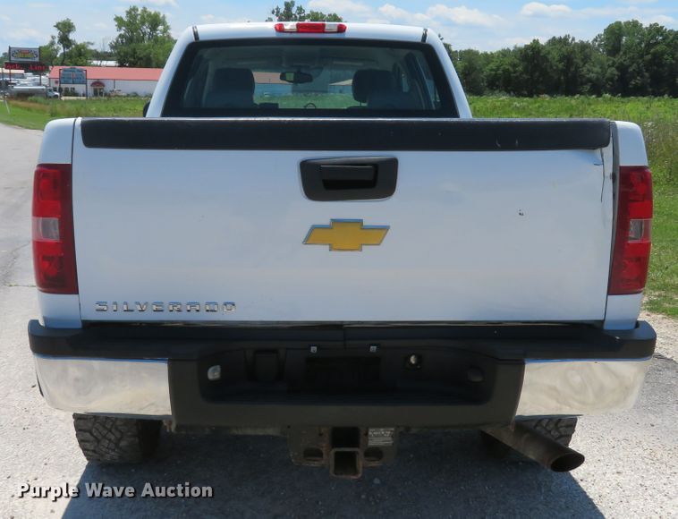 image for item DH1043 2014 Chevrolet Silverado 2500HD  Crew Cab pickup truck