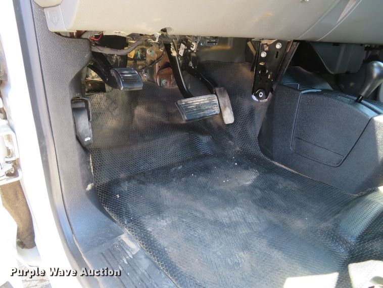 image for item DH1043 2014 Chevrolet Silverado 2500HD  Crew Cab pickup truck