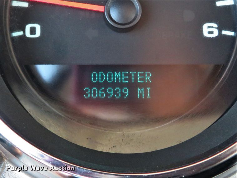 image for item DH1043 2014 Chevrolet Silverado 2500HD  Crew Cab pickup truck