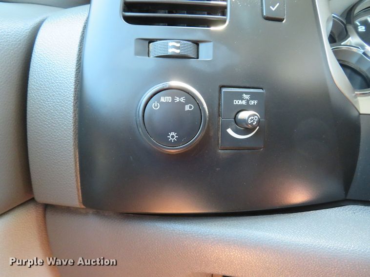 image for item DH1043 2014 Chevrolet Silverado 2500HD  Crew Cab pickup truck