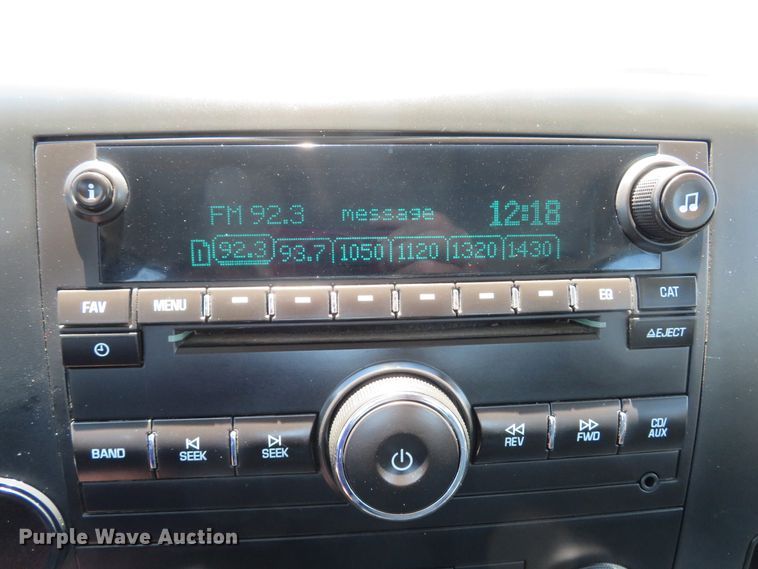 image for item DH1043 2014 Chevrolet Silverado 2500HD  Crew Cab pickup truck