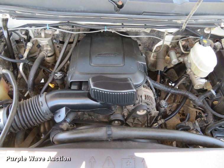 image for item DH1043 2014 Chevrolet Silverado 2500HD  Crew Cab pickup truck