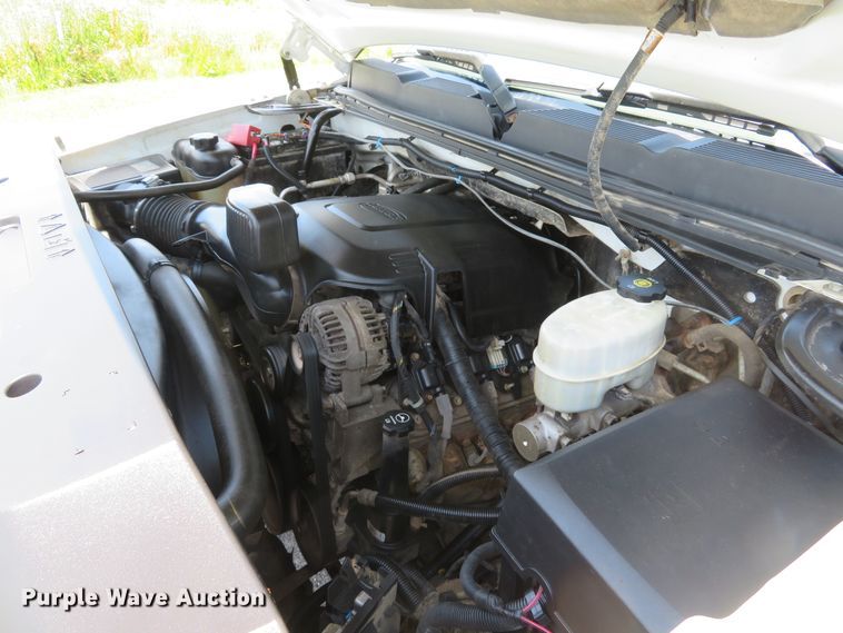 image for item DH1043 2014 Chevrolet Silverado 2500HD  Crew Cab pickup truck