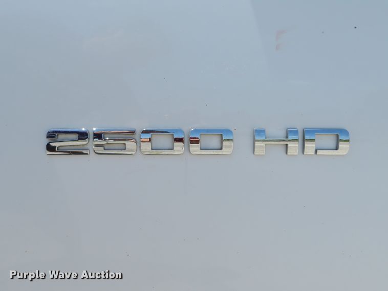 image for item DH1043 2014 Chevrolet Silverado 2500HD  Crew Cab pickup truck