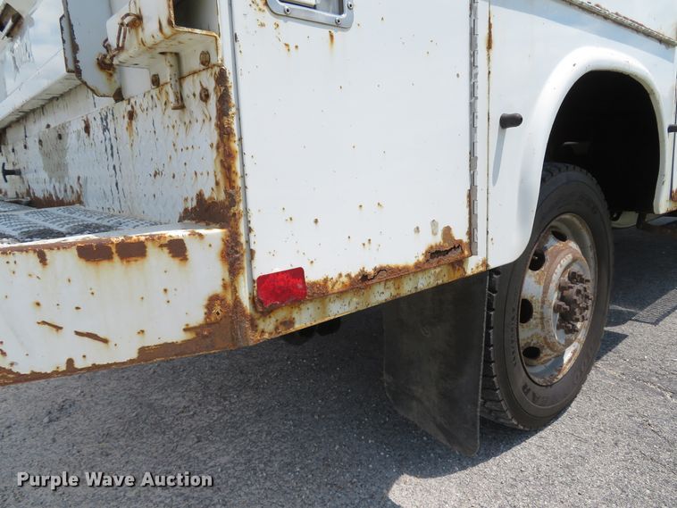 image for item DH1045 2006 Chevrolet Silverado 2500HD  Ext. Cab utility bed pickup truck