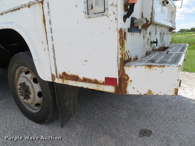 image for item DH1045 2006 Chevrolet Silverado 2500HD  Ext. Cab utility bed pickup truck