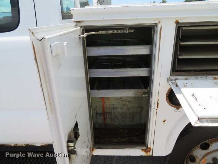 image for item DH1045 2006 Chevrolet Silverado 2500HD  Ext. Cab utility bed pickup truck