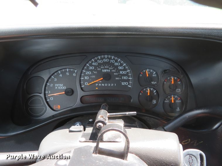 image for item DH1045 2006 Chevrolet Silverado 2500HD  Ext. Cab utility bed pickup truck