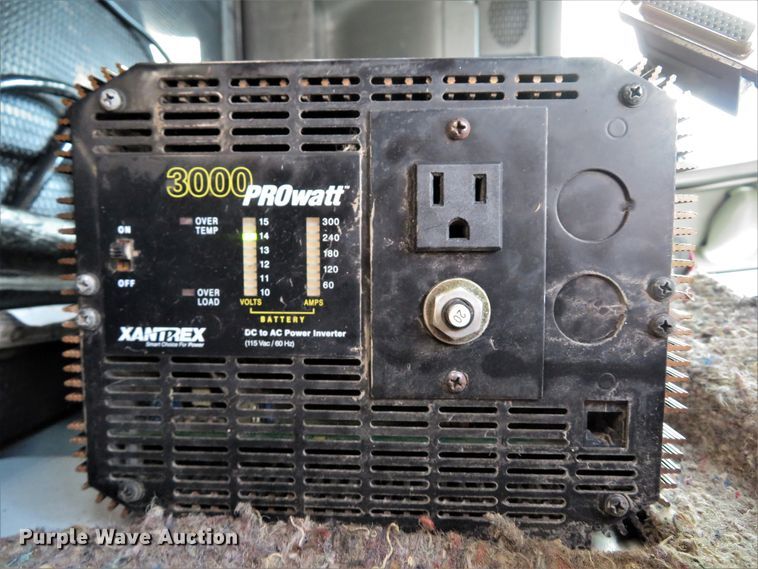 image for item DH1045 2006 Chevrolet Silverado 2500HD  Ext. Cab utility bed pickup truck