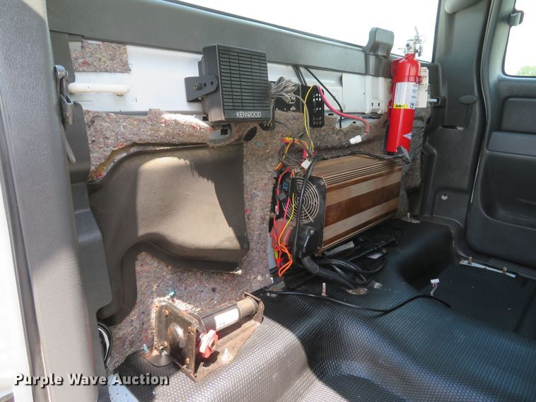 image for item DH1045 2006 Chevrolet Silverado 2500HD  Ext. Cab utility bed pickup truck