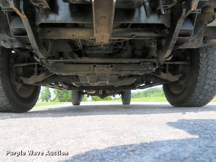 image for item DH1045 2006 Chevrolet Silverado 2500HD  Ext. Cab utility bed pickup truck