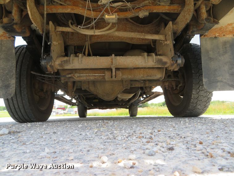 image for item DH1045 2006 Chevrolet Silverado 2500HD  Ext. Cab utility bed pickup truck