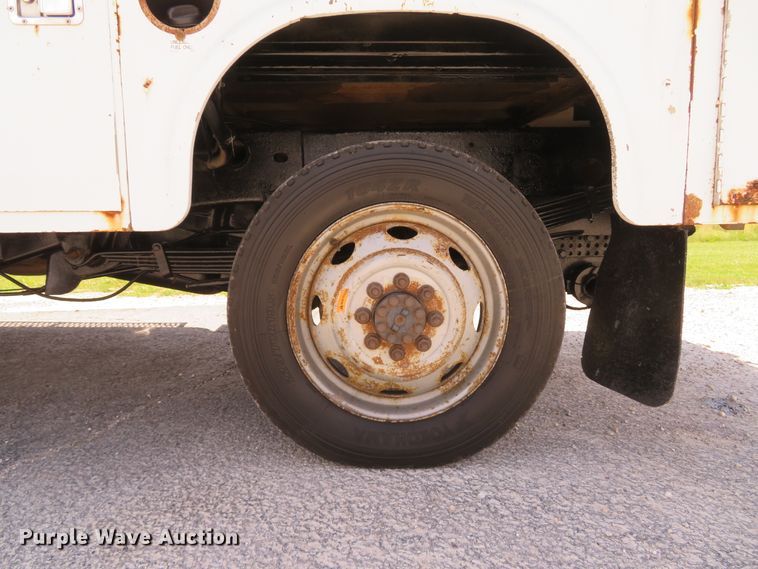 image for item DH1045 2006 Chevrolet Silverado 2500HD  Ext. Cab utility bed pickup truck