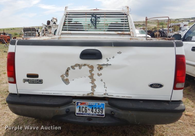 image for item DI0139 2002 Ford F250 Super Duty  pickup truck