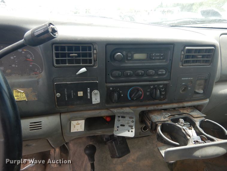 image for item DI0139 2002 Ford F250 Super Duty  pickup truck