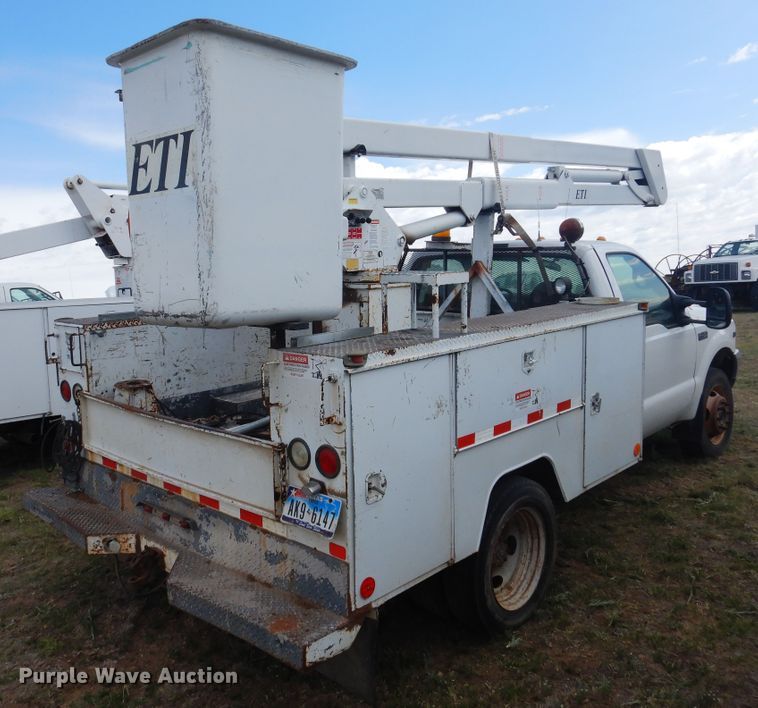image for item DI0141 2001 Ford F450 Super Duty  bucket truck