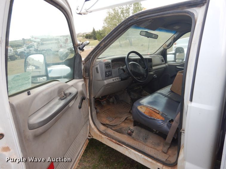 image for item DI0141 2001 Ford F450 Super Duty  bucket truck