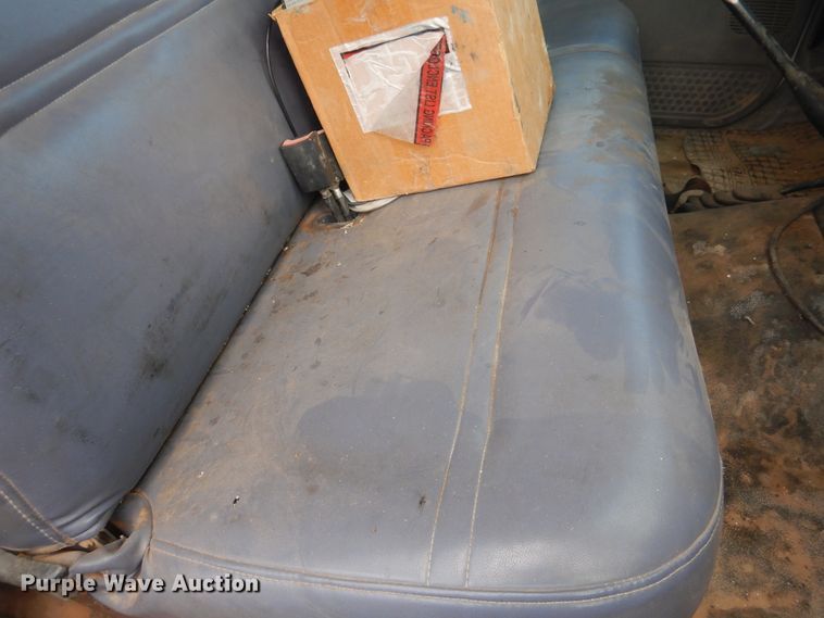 image for item DI0141 2001 Ford F450 Super Duty  bucket truck