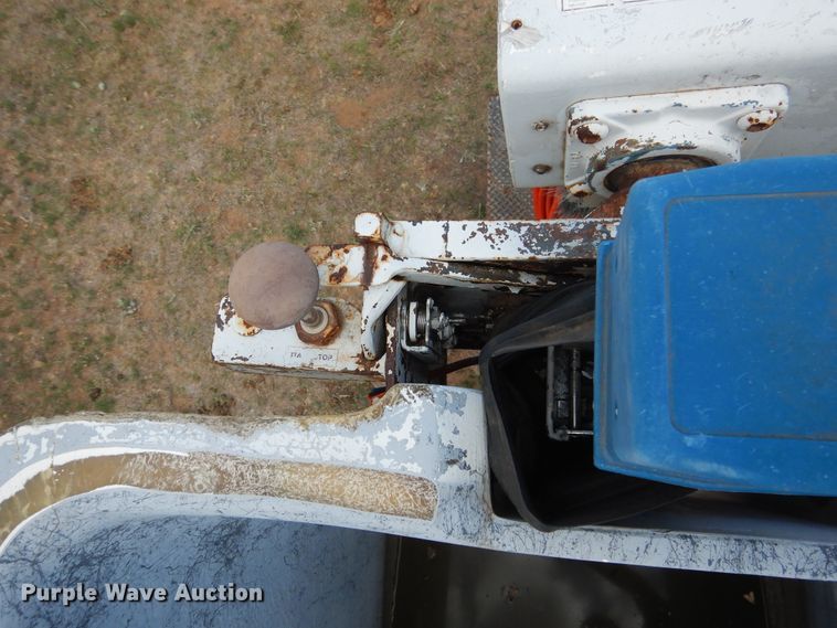 image for item DI0141 2001 Ford F450 Super Duty  bucket truck