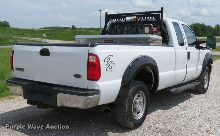 image for item DI2201 2011 Ford F250 Super Duty XL  SuperCab pickup truck