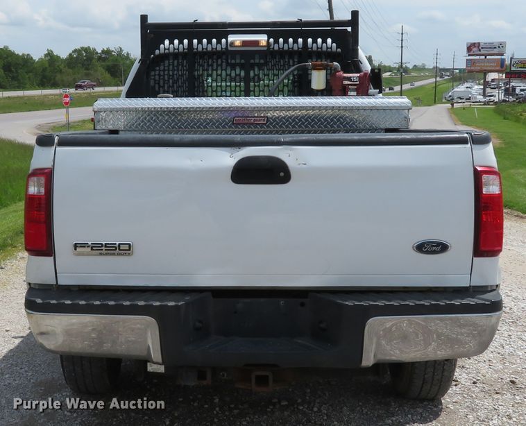 image for item DI2201 2011 Ford F250 Super Duty XL  SuperCab pickup truck