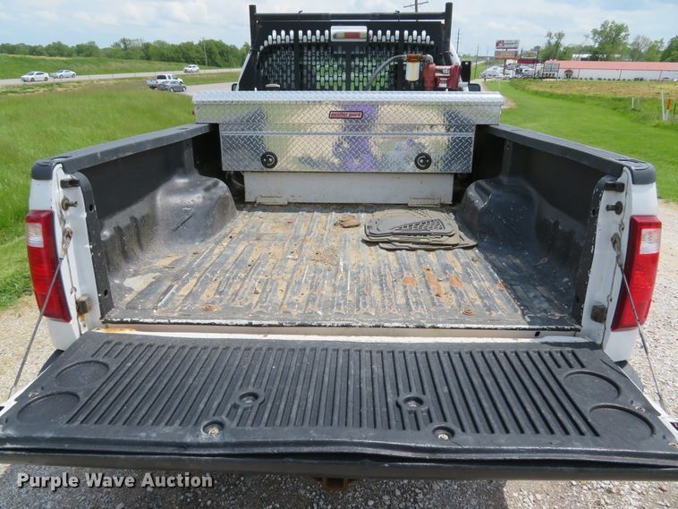 image for item DI2201 2011 Ford F250 Super Duty XL  SuperCab pickup truck