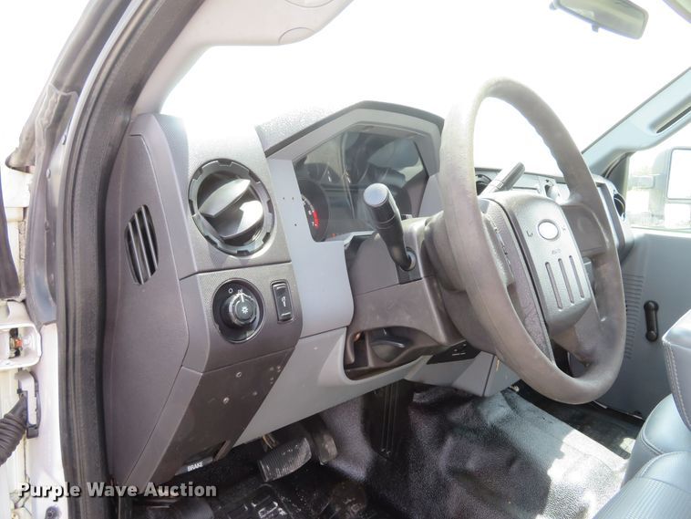 image for item DI2201 2011 Ford F250 Super Duty XL  SuperCab pickup truck