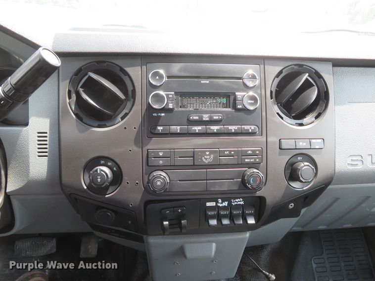 image for item DI2201 2011 Ford F250 Super Duty XL  SuperCab pickup truck