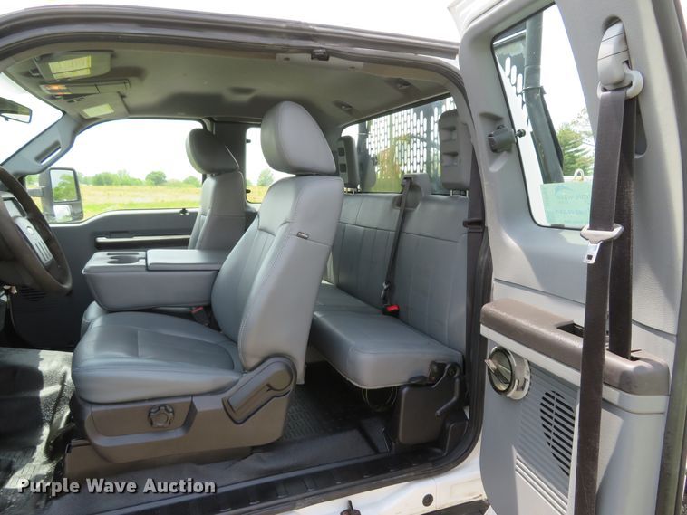 image for item DI2201 2011 Ford F250 Super Duty XL  SuperCab pickup truck