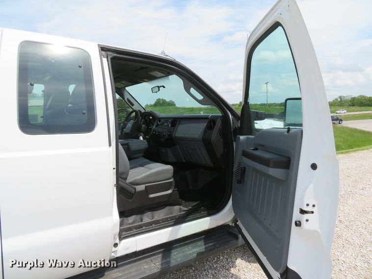 image for item DI2201 2011 Ford F250 Super Duty XL  SuperCab pickup truck