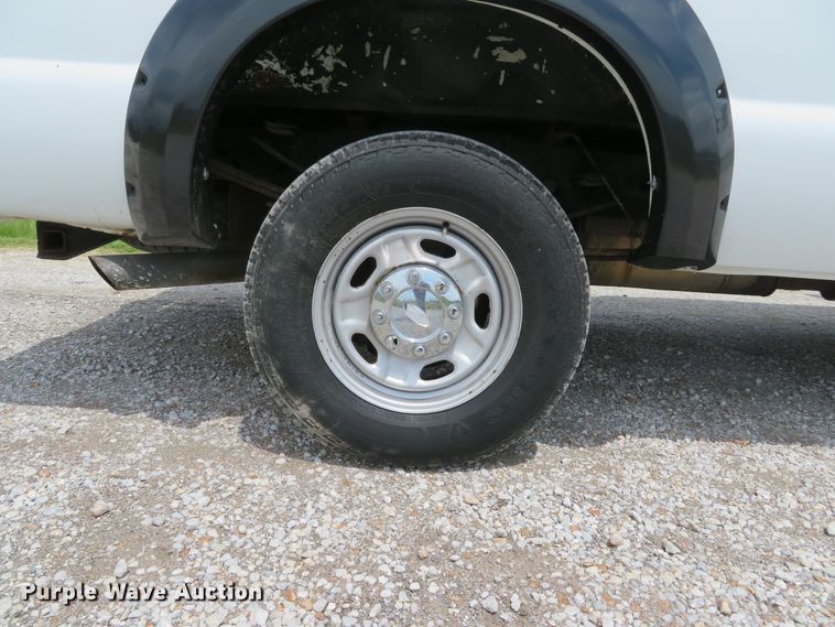 image for item DI2201 2011 Ford F250 Super Duty XL  SuperCab pickup truck