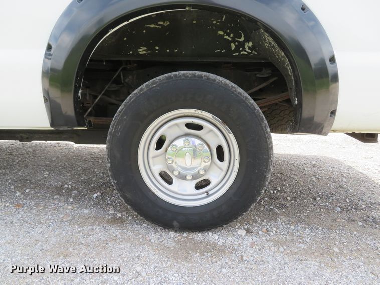 image for item DI2201 2011 Ford F250 Super Duty XL  SuperCab pickup truck