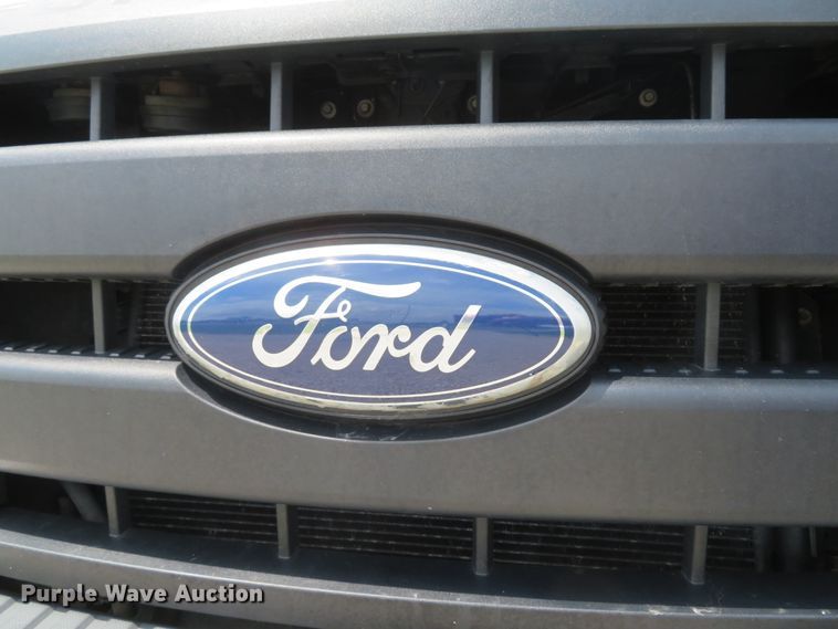 image for item DI2201 2011 Ford F250 Super Duty XL  SuperCab pickup truck