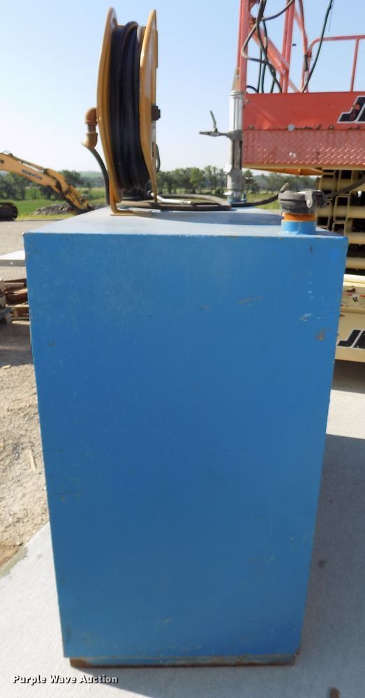 image for item DO9310 Hydraulic tank