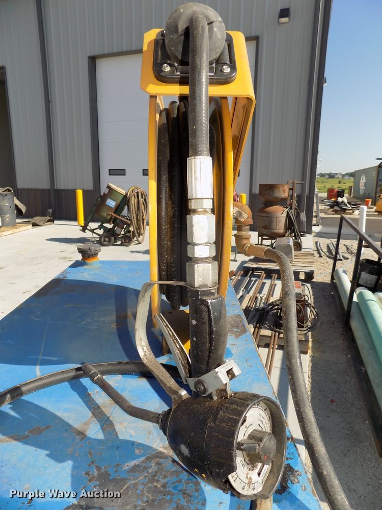 image for item DO9310 Hydraulic tank