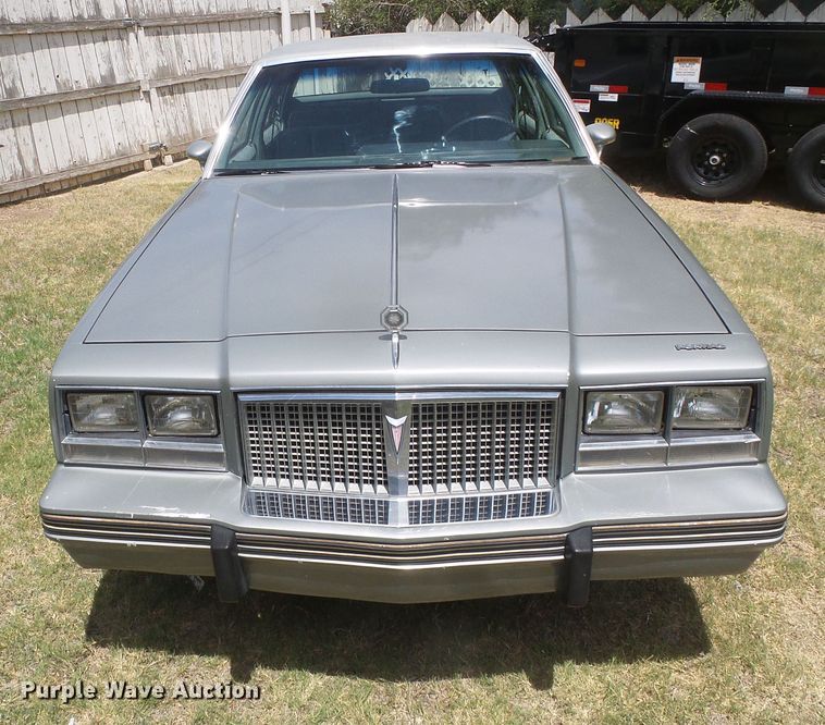image for item EL9177 1983 Pontiac Bonneville Brougham
