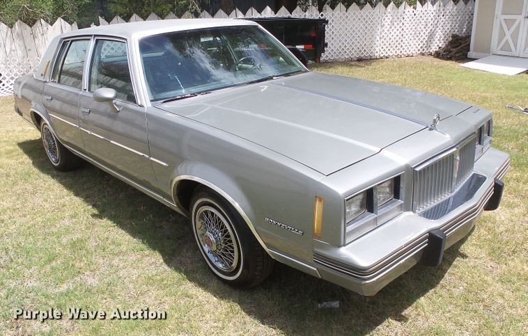 image for item EL9177 1983 Pontiac Bonneville Brougham