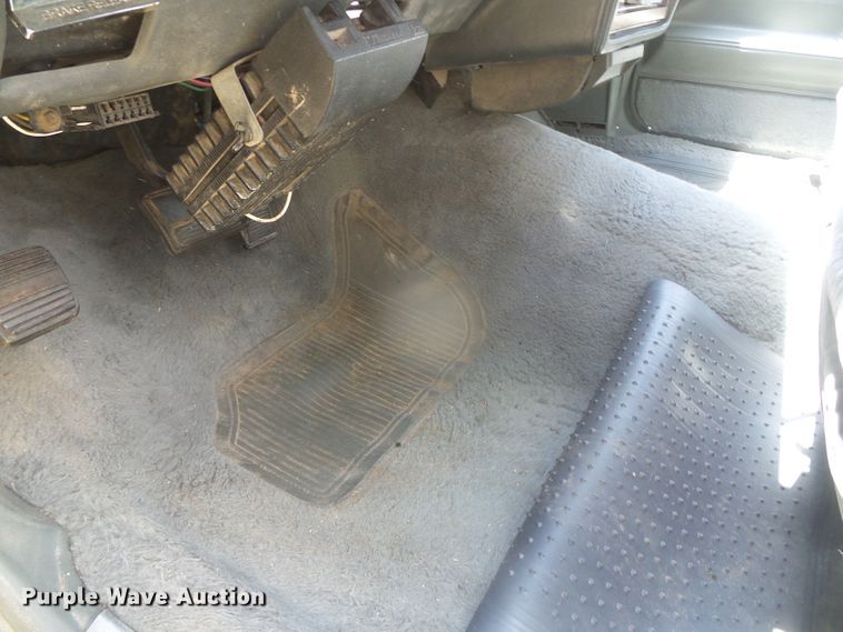 image for item EL9177 1983 Pontiac Bonneville Brougham