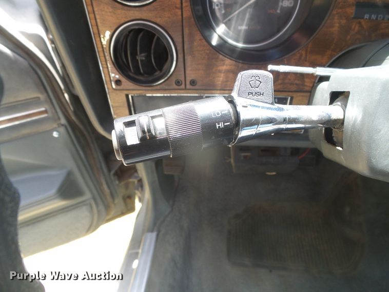 image for item EL9177 1983 Pontiac Bonneville Brougham