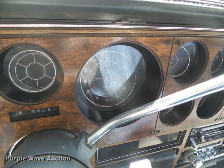 image for item EL9177 1983 Pontiac Bonneville Brougham