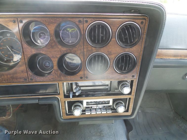 image for item EL9177 1983 Pontiac Bonneville Brougham