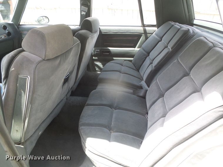 image for item EL9177 1983 Pontiac Bonneville Brougham