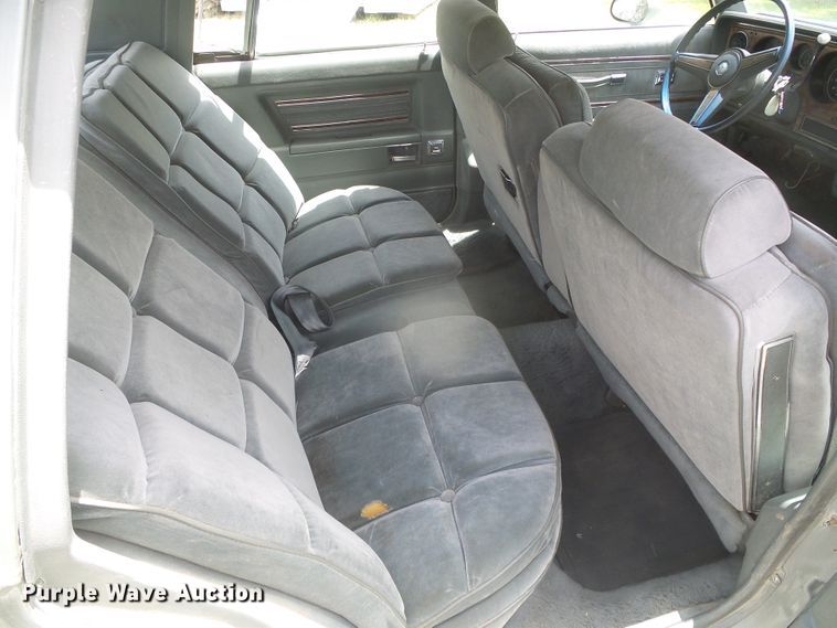 image for item EL9177 1983 Pontiac Bonneville Brougham