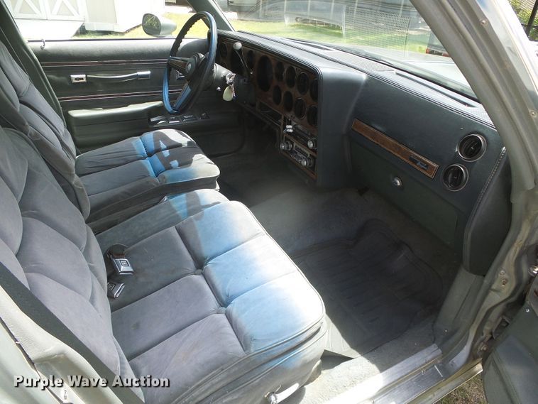 image for item EL9177 1983 Pontiac Bonneville Brougham